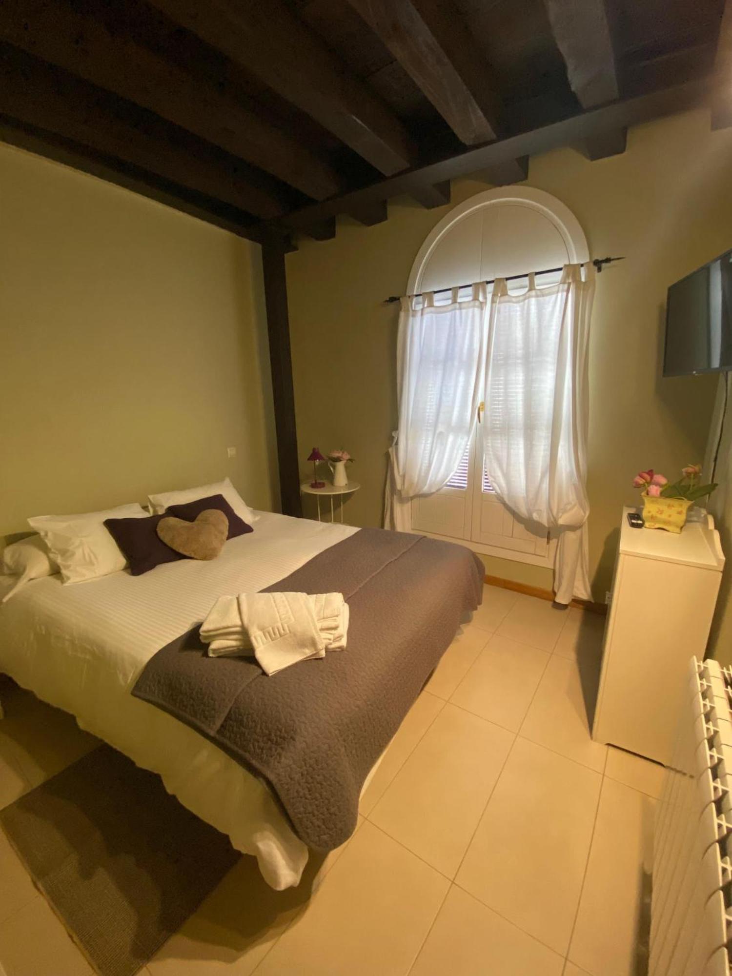 Refitoleria Apartamentos Сеговія Екстер'єр фото